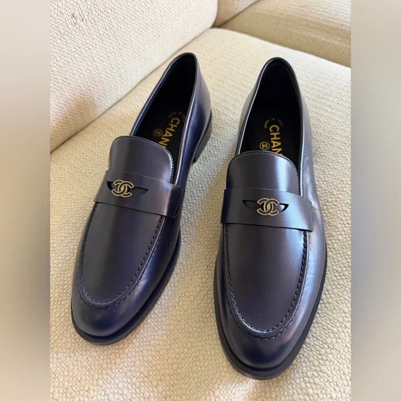 CHANEL Navy Leather Logo Penny Loafers IT 39.5 with dust bag - Picture 3 of 13